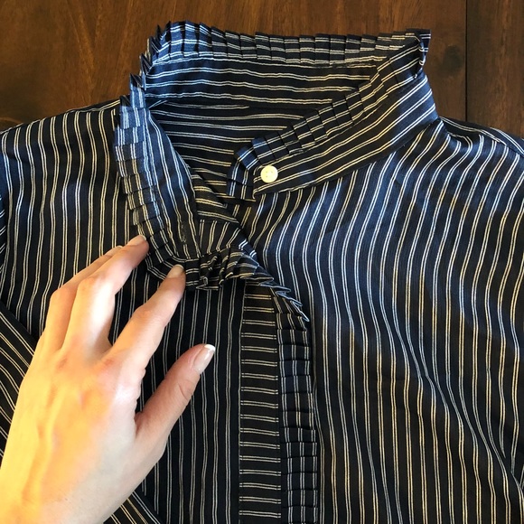 NEVER WORN BR silk Button Up - Picture 3 of 4